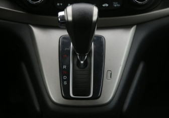 Подержанный автомобиль Honda CR-V 2014 года (13 фото)