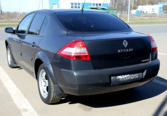 Подержанный автомобиль Renault Megane Sedan 2007 года (4 фото)