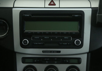 Подержанный автомобиль Volkswagen Passat Wagon 2008 года (13 фото)