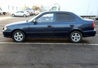 Подержанный автомобиль Hyundai Accent Sedan 2008 года (8 фото)