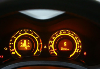 Подержанный автомобиль Toyota Auris Hatchback 2008 года (10 фото)