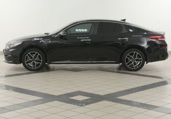 Подержанный автомобиль Kia Optima Sedan 2018 года (7 фото)