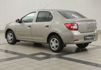 Подержанный автомобиль Renault Logan Sedan 2014 года (2 фото)