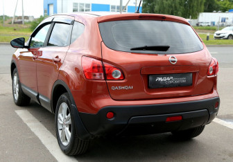 Подержанный автомобиль Nissan Qashqai 2008 года (4 фото)