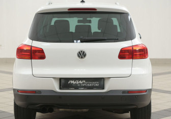 Подержанный автомобиль Volkswagen Tiguan 2012 года (3 фото)