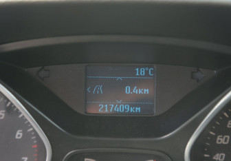 Подержанный автомобиль Ford Focus Wagon 2012 года (17 фото)