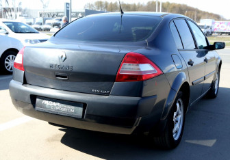 Подержанный автомобиль Renault Megane Sedan 2007 года (6 фото)