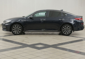 Подержанный автомобиль Kia Optima Sedan 2019 года (7 фото)