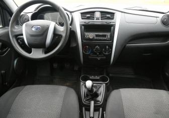 Подержанный автомобиль Datsun on-DO 2016 года (12 фото)