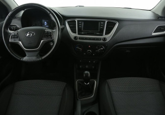 Подержанный автомобиль Hyundai Solaris Sedan 2019 года (12 фото)