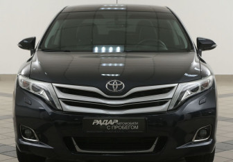 Подержанный автомобиль Toyota Venza 2014 года (6 фото)