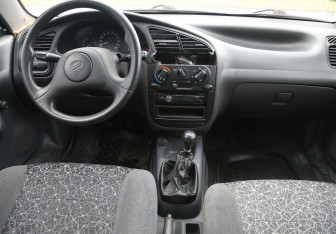 Подержанный автомобиль ЗАЗ Chance Sedan 2011 года (12 фото)