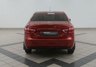 Подержанный автомобиль LADA (ВАЗ) Vesta Sedan 2022 года (4 фото)