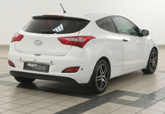 Подержанный автомобиль Hyundai i30 Hatchback 2013 года (4 фото)