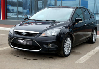Подержанный автомобиль Ford Focus Hatchback 2008 года (3 фото)