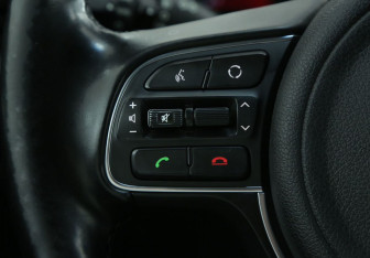 Подержанный автомобиль Kia Sportage 2018 года (28 фото)