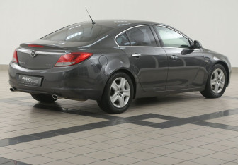 Подержанный автомобиль Opel Insignia Sedan 2009 года (4 фото)