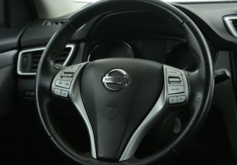 Подержанный автомобиль Nissan Qashqai 2018 года (16 фото)