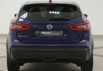Подержанный автомобиль Nissan Qashqai 2019 года (3 фото)