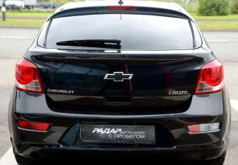 Подержанный автомобиль Chevrolet Cruze Hatchback 2013 года (5 фото)