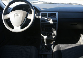 Подержанный автомобиль LADA (ВАЗ) Priora Sedan 2013 года (12 фото)