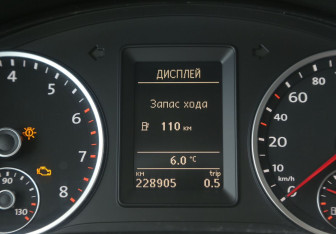 Подержанный автомобиль Volkswagen Tiguan 2012 года (19 фото)
