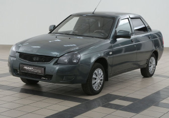 Подержанный автомобиль LADA (ВАЗ) Priora Sedan 2009 года (8 фото)