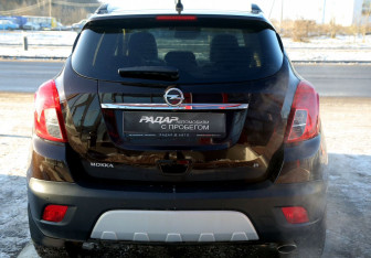 Подержанный автомобиль Opel Mokka 2013 года (5 фото)
