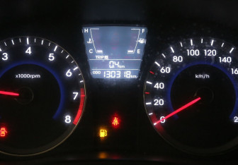 Подержанный автомобиль Hyundai Solaris Hatchback 2011 года (11 фото)