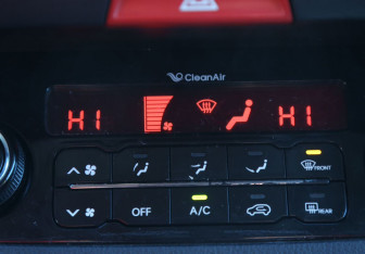 Подержанный автомобиль Kia Sportage 2010 года (17 фото)