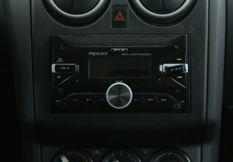 Подержанный автомобиль Nissan Qashqai 2013 года (13 фото)