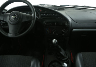 Подержанный автомобиль Chevrolet Niva 2015 года (12 фото)