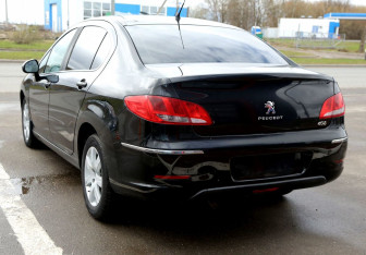 Подержанный автомобиль Peugeot 408 2013 года (4 фото)