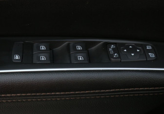 Подержанный автомобиль Renault Talisman Wagon 2019 года (17 фото)