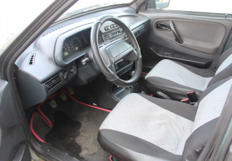 Подержанный автомобиль LADA (ВАЗ) 2115 2010 года (10 фото)