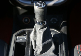 Подержанный автомобиль FAW Besturn X80 2019 года (13 фото)