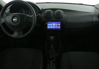 Подержанный автомобиль Nissan Almera Sedan 2018 года (12 фото)