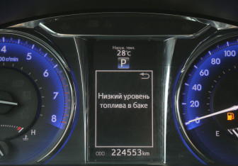 Подержанный автомобиль Toyota Camry Sedan 2017 года (20 фото)
