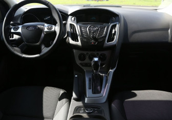 Подержанный автомобиль Ford Focus Hatchback 2014 года (12 фото)