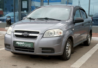 Подержанный автомобиль Chevrolet Aveo Sedan 2006 года (3 фото)