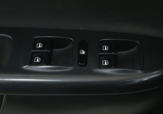 Подержанный автомобиль Skoda Octavia Liftback 2013 года (17 фото)