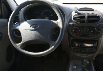 Подержанный автомобиль LADA (ВАЗ) Kalina Wagon 2011 года (14 фото)