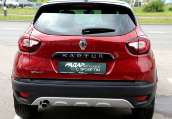 Подержанный автомобиль Renault Kaptur 2019 года (5 фото)