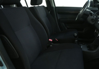Подержанный автомобиль Suzuki Swift Hatchback 2007 года (10 фото)
