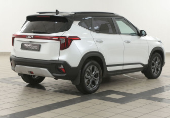 Подержанный автомобиль Kia Seltos 2024 года (4 фото)