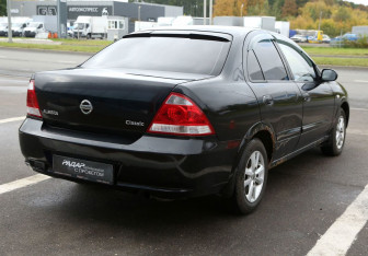 Подержанный автомобиль Nissan Almera Classic 2007 года (6 фото)