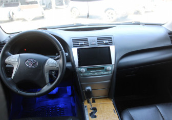 Подержанный автомобиль Toyota Camry Sedan 2006 года (13 фото)