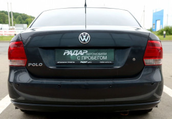 Подержанный автомобиль Volkswagen Polo Sedan 2011 года (5 фото)