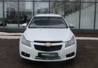 Подержанный автомобиль Chevrolet Cruze Sedan 2012 года (2 фото)
