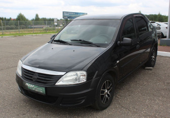 Подержанный автомобиль Renault Logan Sedan 2010 года (3 фото)